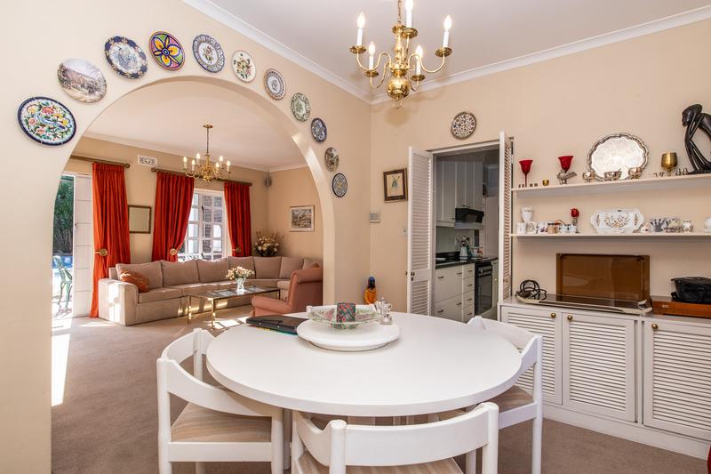 4 Bedroom Property for Sale in Constantia Western Cape